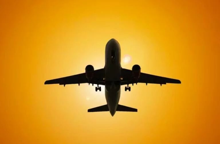 Leidos deploys VOiP flight communications system